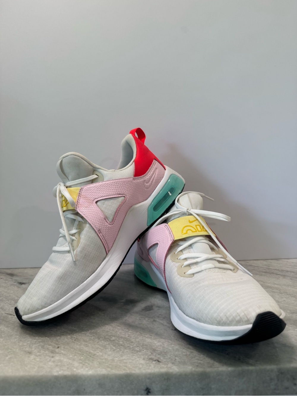 Nike Air Max Bella TR 3 Women’s Training Shoes – Size 8.5 – Pink/Teal/White
